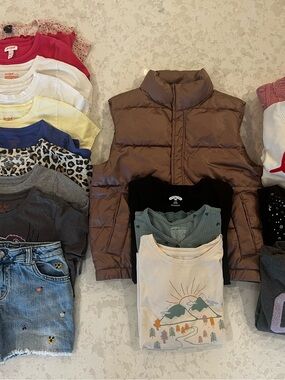 Girl’s 18 piece mystery bundle